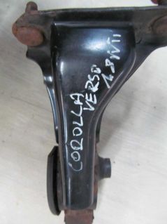 TOYOTA COROLLA VERSO 1.8 VVTI PODUSZKA LAPA SILNIKA