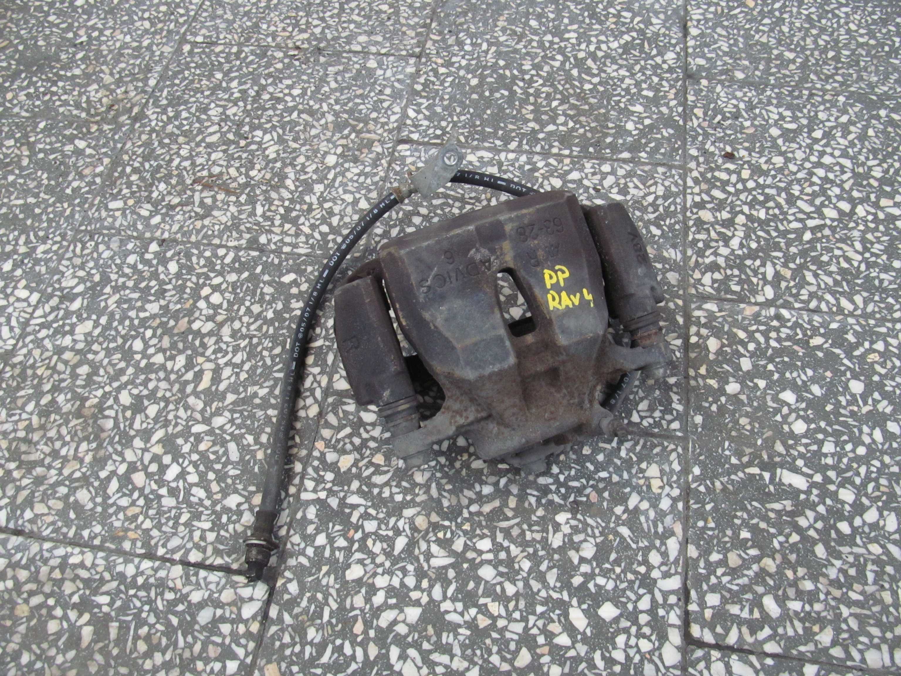 TOYOTA RAV4 III 2.0 VVTI ZACISK HAMULCOWY PRZOD PRAWY 05-12