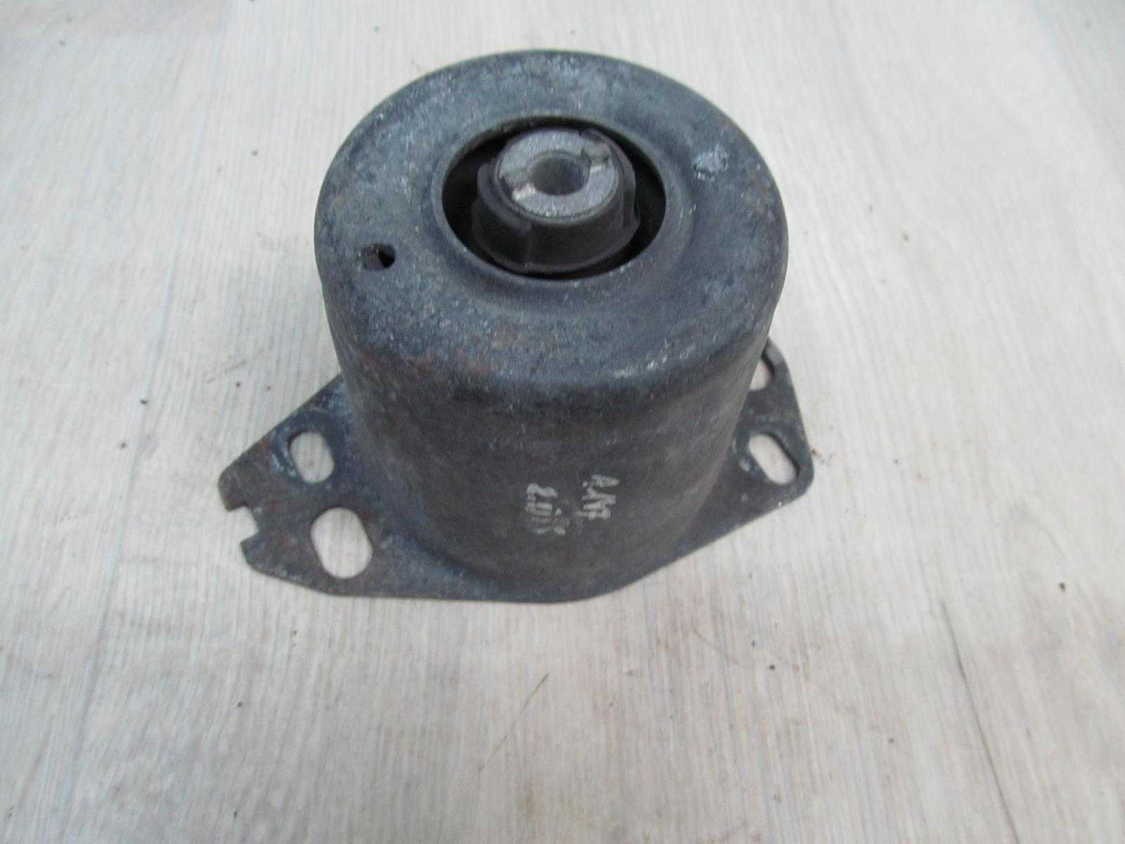MERCEDES W168 2.0 LAPA PODUSZKA SILNIKA