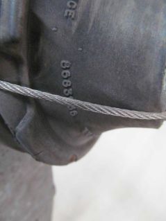 VOLVO S60 V70 2.5 T LAPA PODUSZKA SILNIKA 8683936