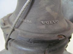 VOLVO S60 V70 2.5 T LAPA PODUSZKA SILNIKA 8683936