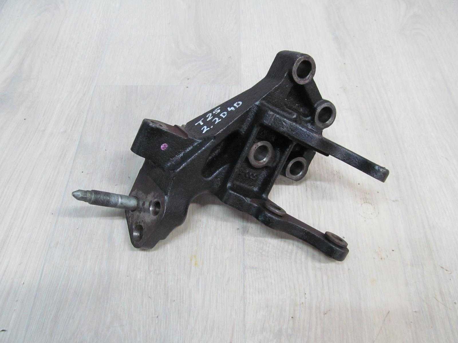 TOYOTA AVENSIS T25 2.2 D4D LAPA WSPORNIK SILNIKA 12315-0R012