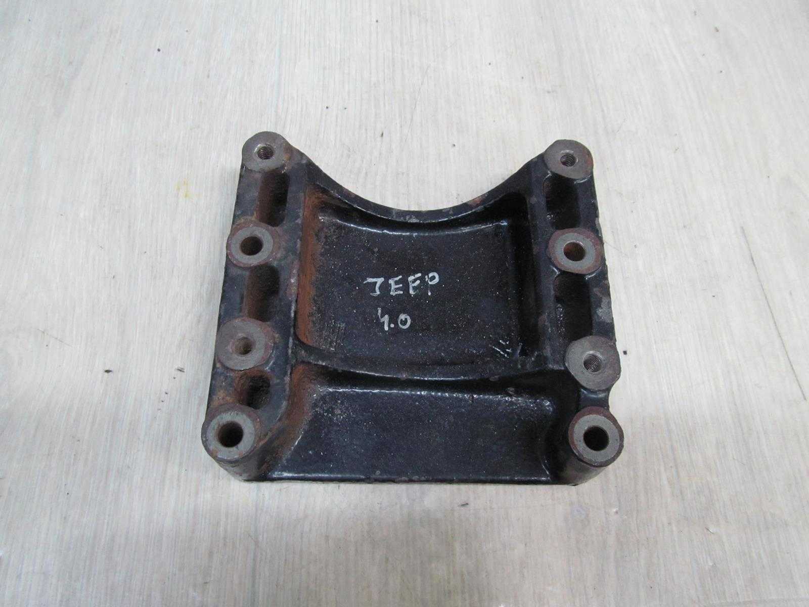 JEEP CHEROKEE XJ 4.0 LAPA WSPORNIK SILNIKA 53010049