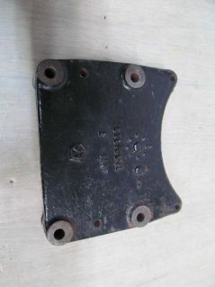 JEEP CHEROKEE XJ 4.0 LAPA WSPORNIK SILNIKA 53010124
