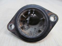 VW PASSAT B5 OBUDOWA TERMOSTATU 036121121