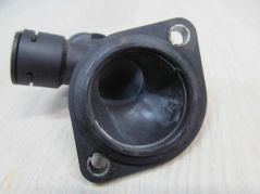 VW PASSAT B6 2.0 TDI OBUDOWA TERMOSTATU 03G121121D