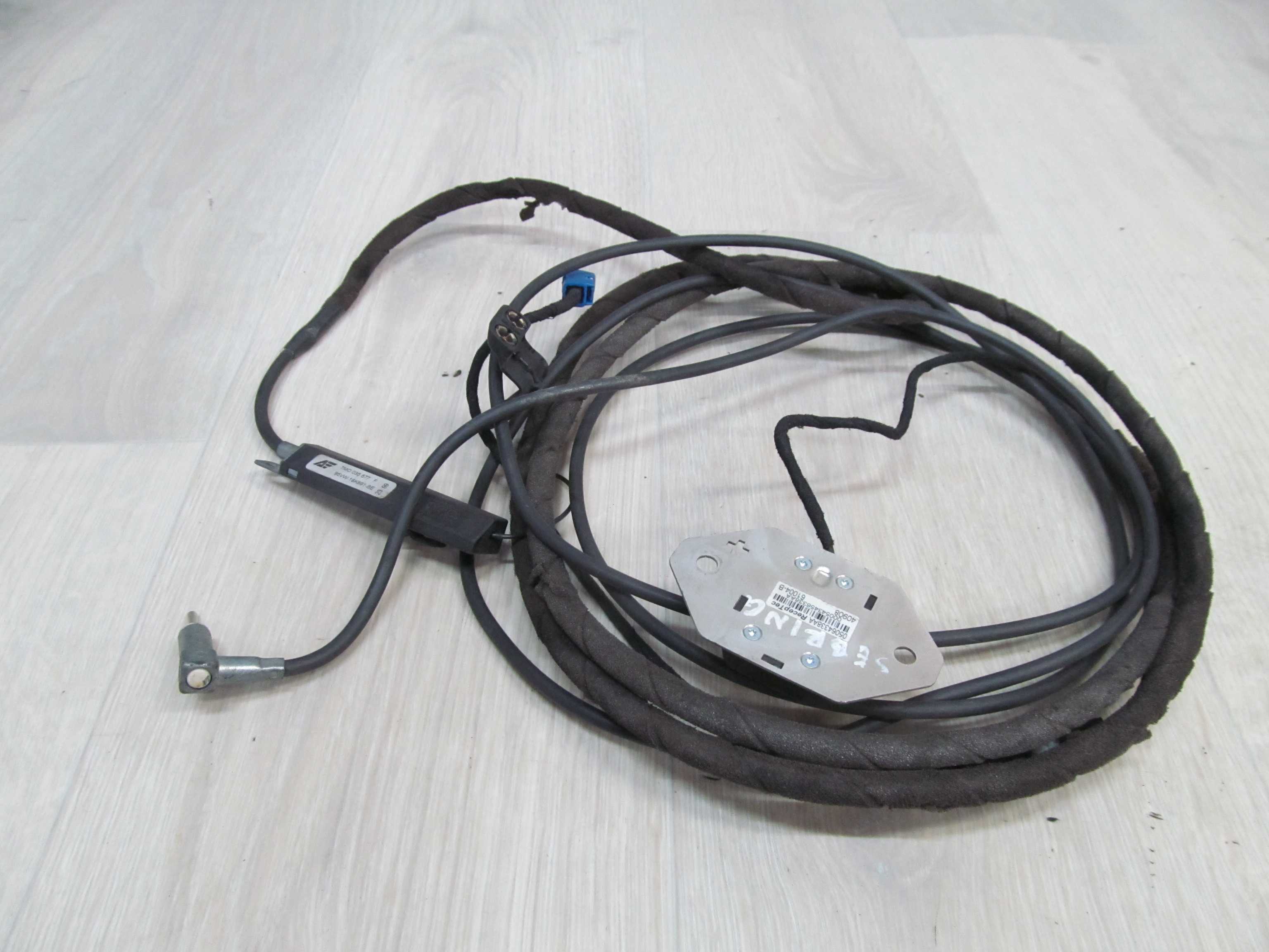 CHRYSLER SEBRING II 06- ANTENA GPS 05064338AA