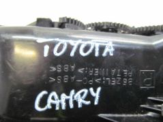 TOYOTA CAMRY 02-06 KRATKA NAWIEWU PRAWY PRZOD 55650-33100