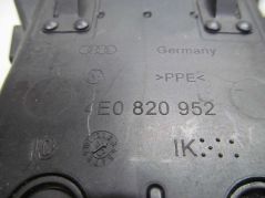 AUDI A8 D3 KRATKA NAWIEWU PRAWY PRZOD 4E0820952