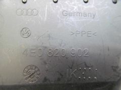 AUDI A8 D3 KRATKA NAWIEWU PRAWY PRZOD 4E0820902