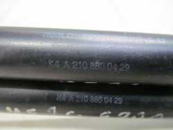 MERCEDES W210 TELESKOP SILOWNIK MASKI A2108800429