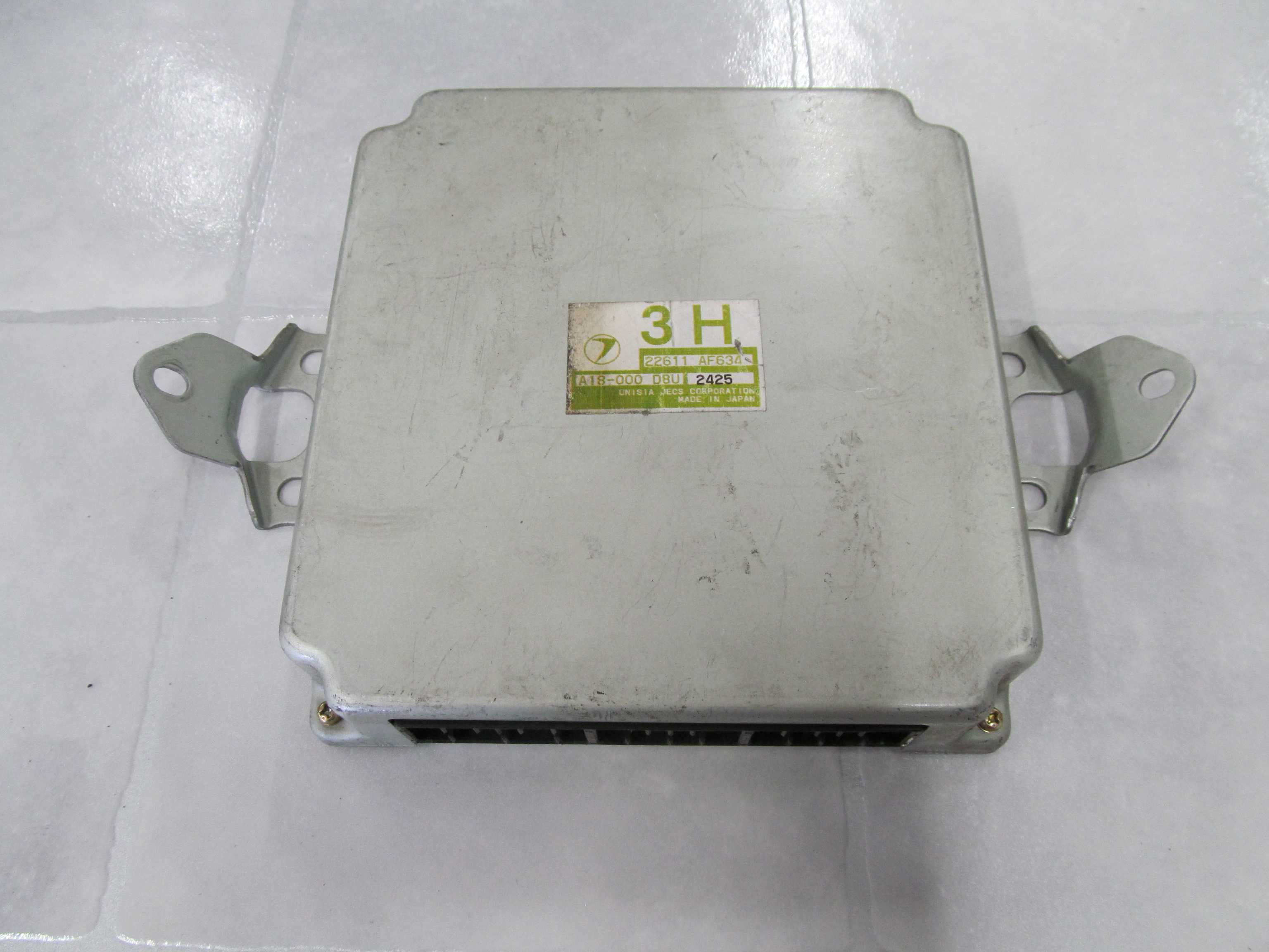 SUBARU IMPREZA 2.0 KOMPUTER STEROWNIK 22611AF634 A18-000 D8U