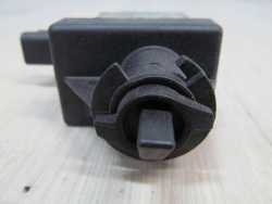 C4 PICASSO RYGIEL ZAMEK KLAPKI PALIWA 9660019180