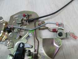 KIA CARNIVAL II 01-06 ZAMEK SILOWNIK DRZWI TYL LEWY
