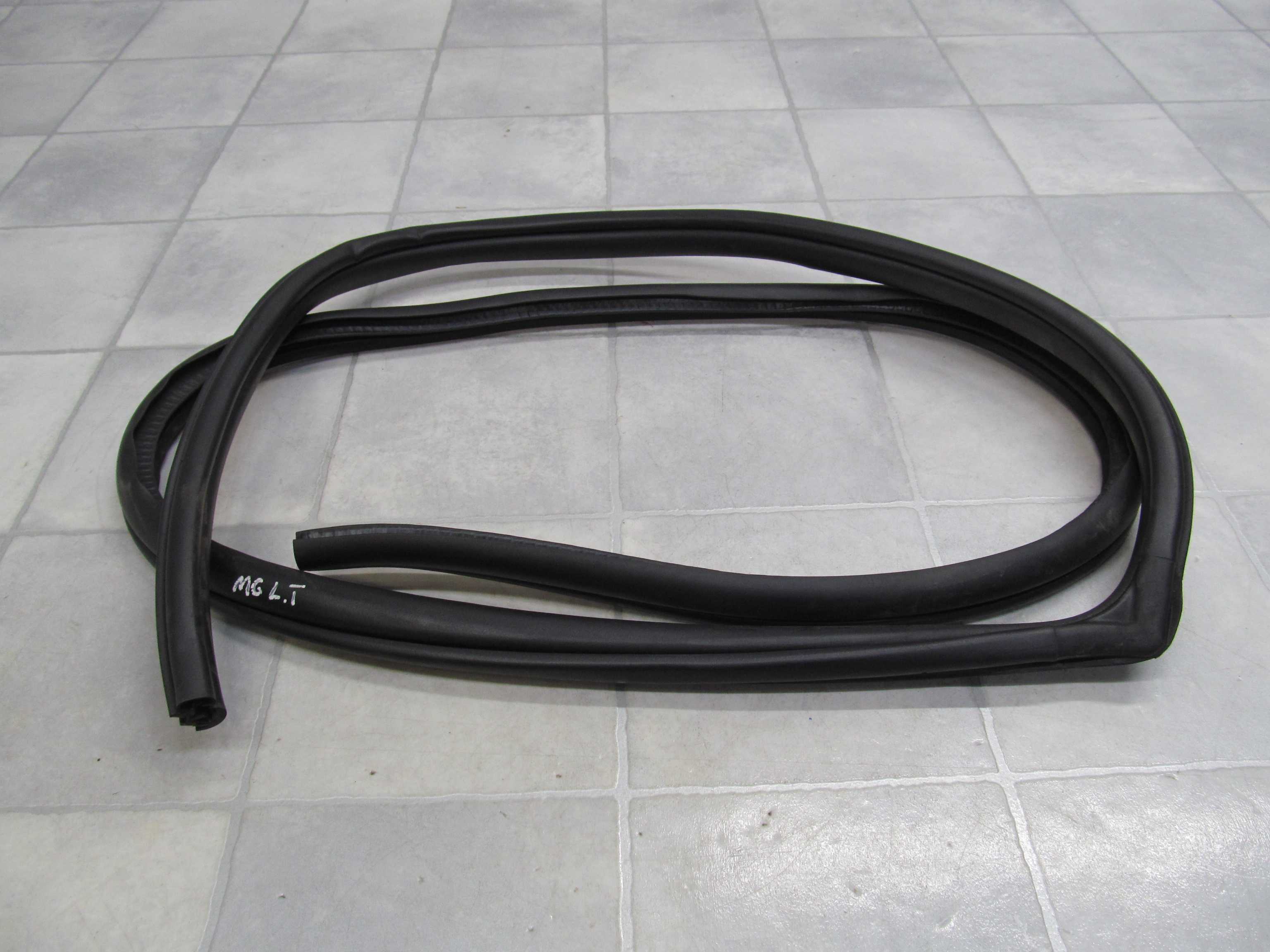 MAZDA 6 GG 02-07 HB USZCZELKA WNEKI DRZWI TYL LEWA