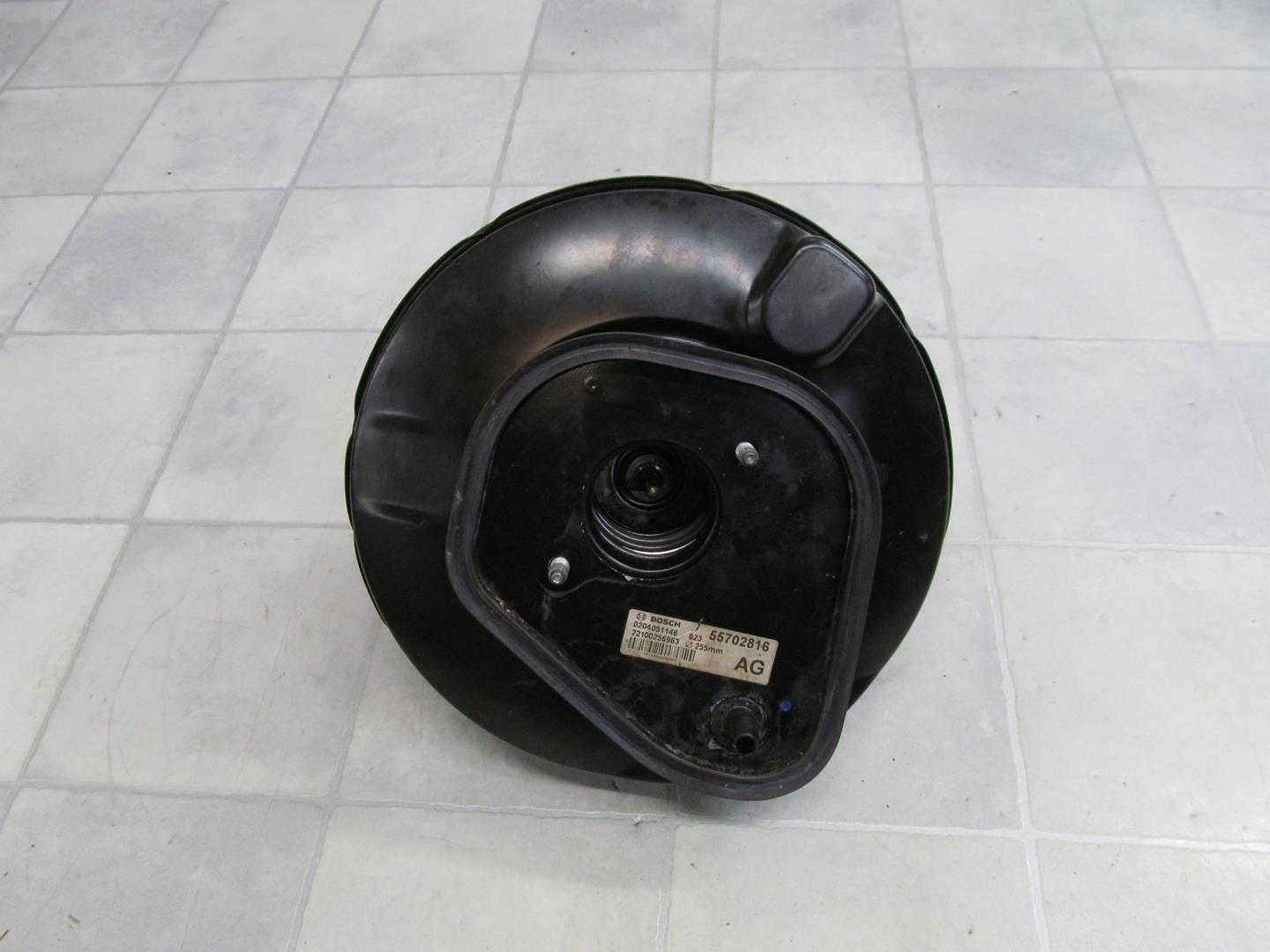 OPEL ADAM 13-15 SERWO POMPA HAMULCOWA 55702816