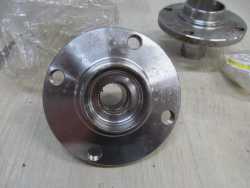 AUDI 80 B3 86-91 PIASTA KOLA PRZOD 893407615B