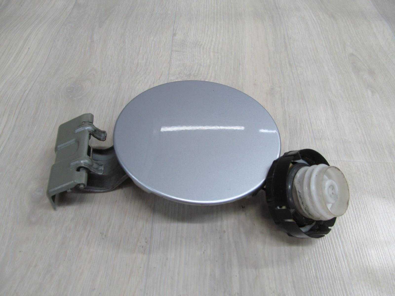 MITSUBISHI GRANDIS 04-11 KLAPKA WLEWU PALIWA