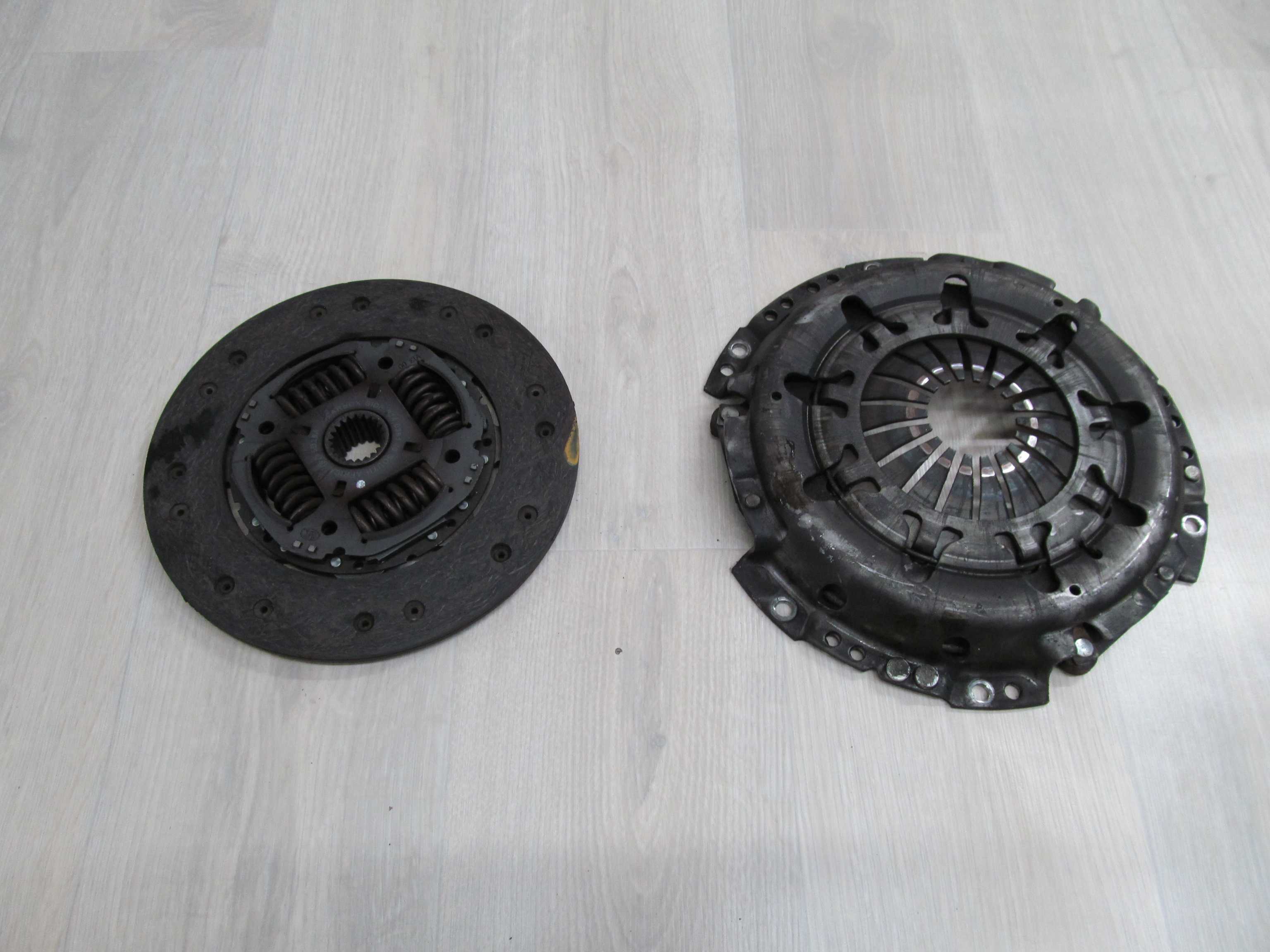 TOYOTA CAMRY VI PREVIA 01- 2.4 B VVTI SPRZEGLO TARCZA DOCISK
