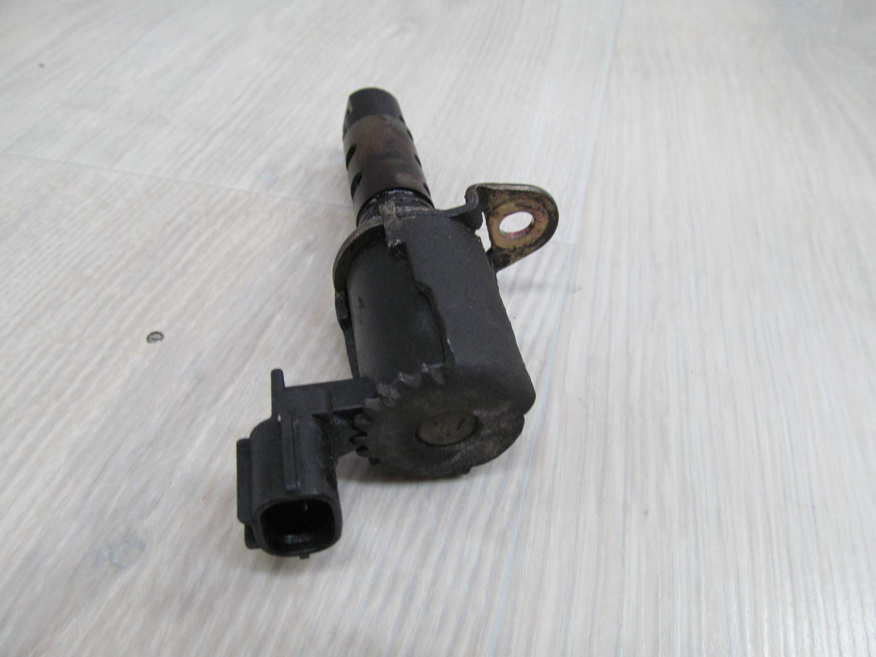 TOYOTA CAMRY 2.0 2.4 01- CZUJNIK FAZ ROZRZADU 15330-28020