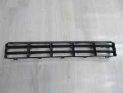 VW GOLF IV 97-06 ATRAPA KRATKA ZDERZAKA SRODKOWA 1J0853677D