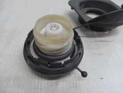 HONDA STREAM 00-07 KOREK WLEWU PALIWA