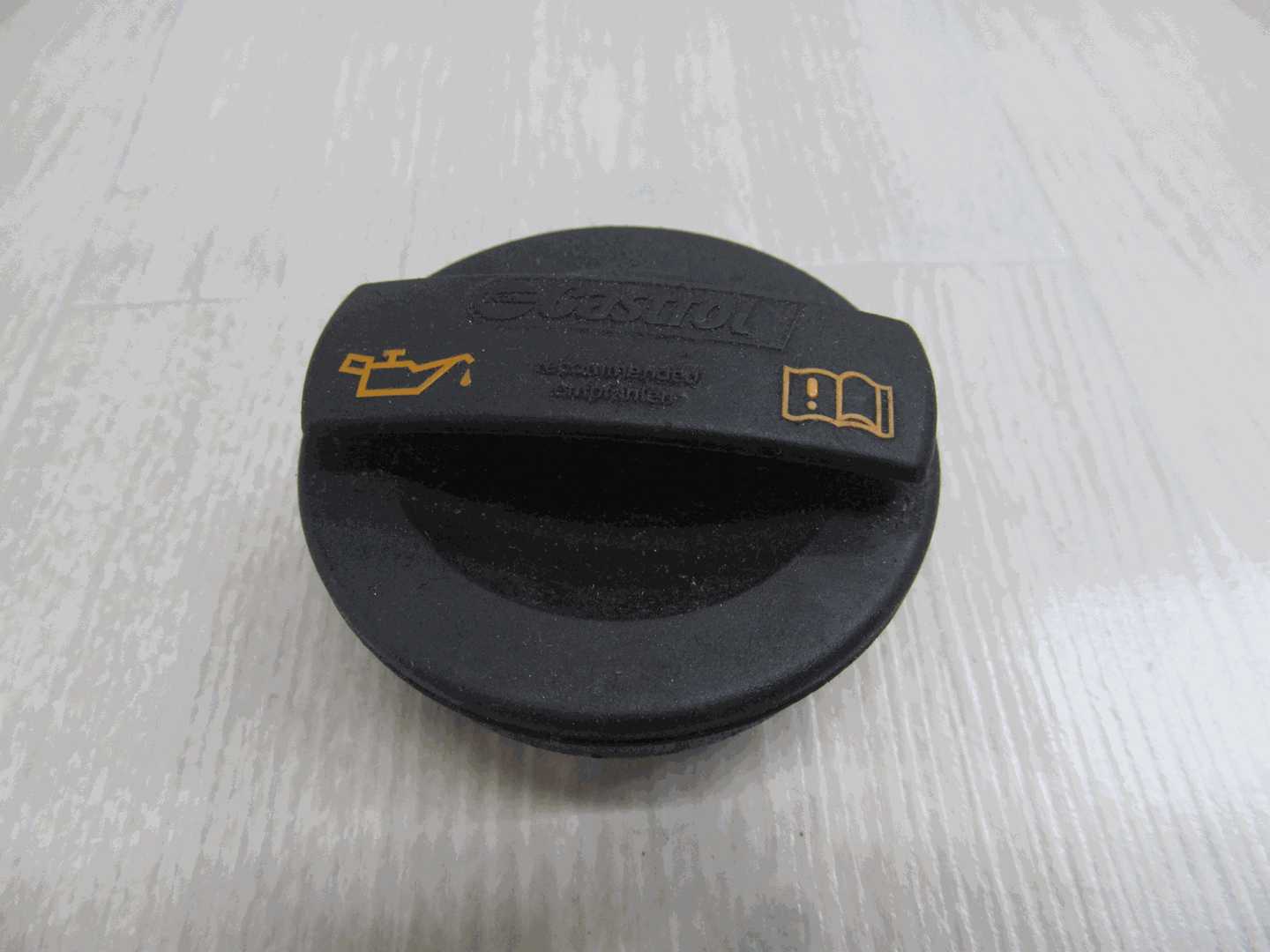 AUDI A6 C6 04-11 KOREK WLEWU OLEJU 06C103485S