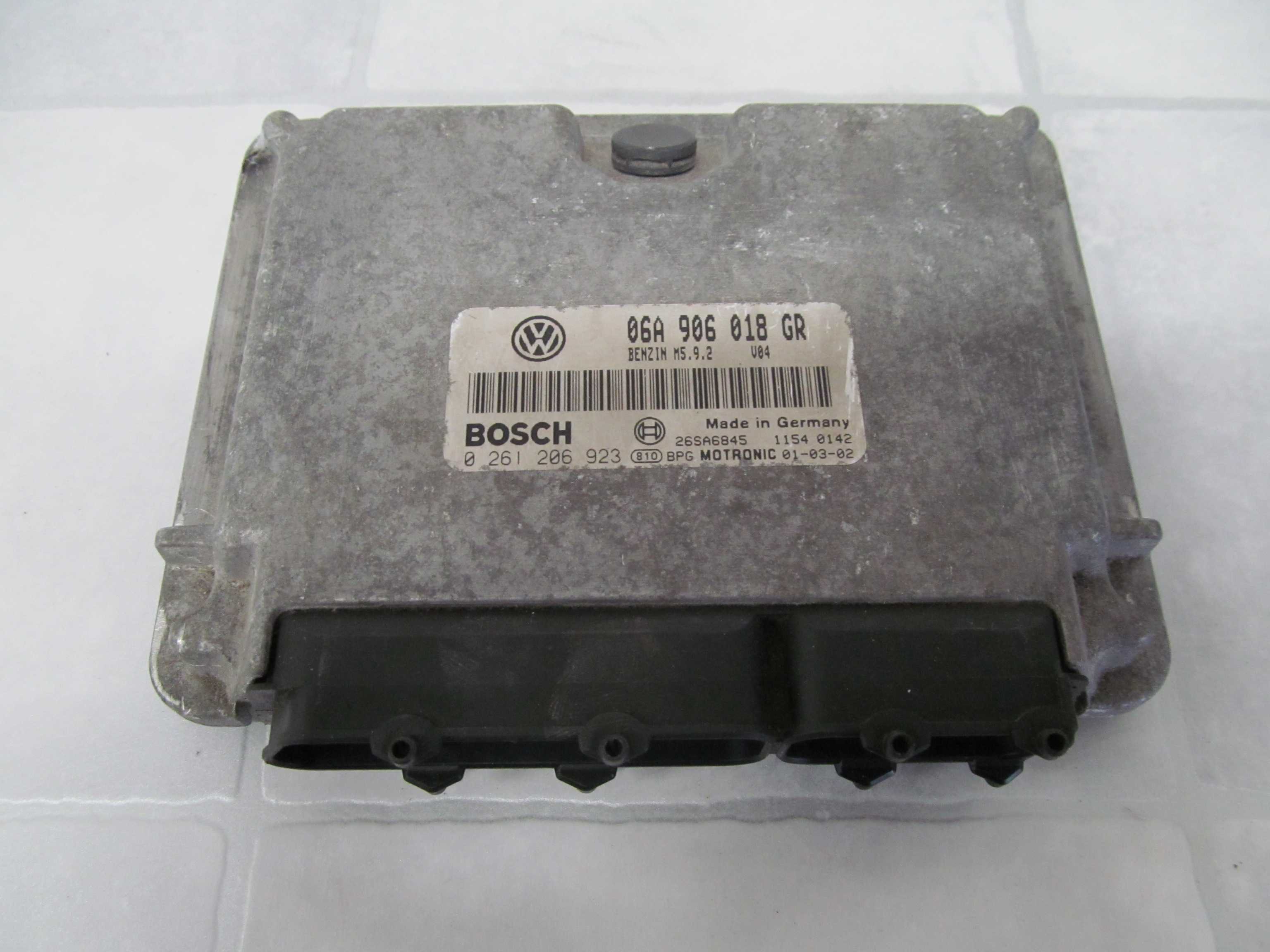 VW AUDI SKODA 2.0 KOMPUTER STEROWNIK 06A906018GR 0261206923