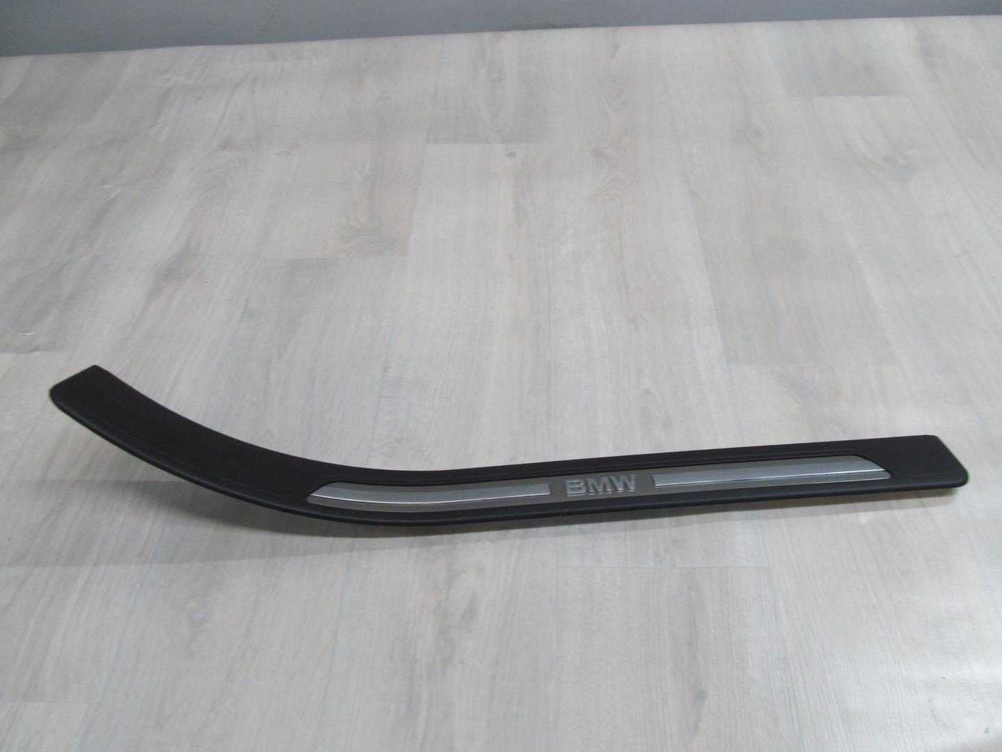 BMW E38 94-01 LISTWA OSLONA PROGU LEWY TYL 8220236