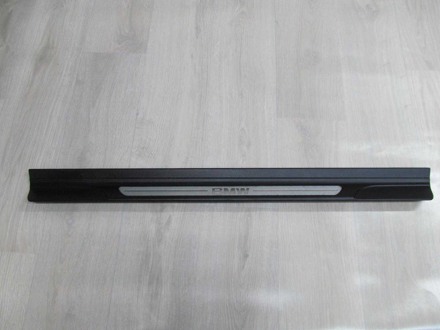 BMW E46 98-07 LISTWA OSLONA PROGU LEWY PRZOD 8204113