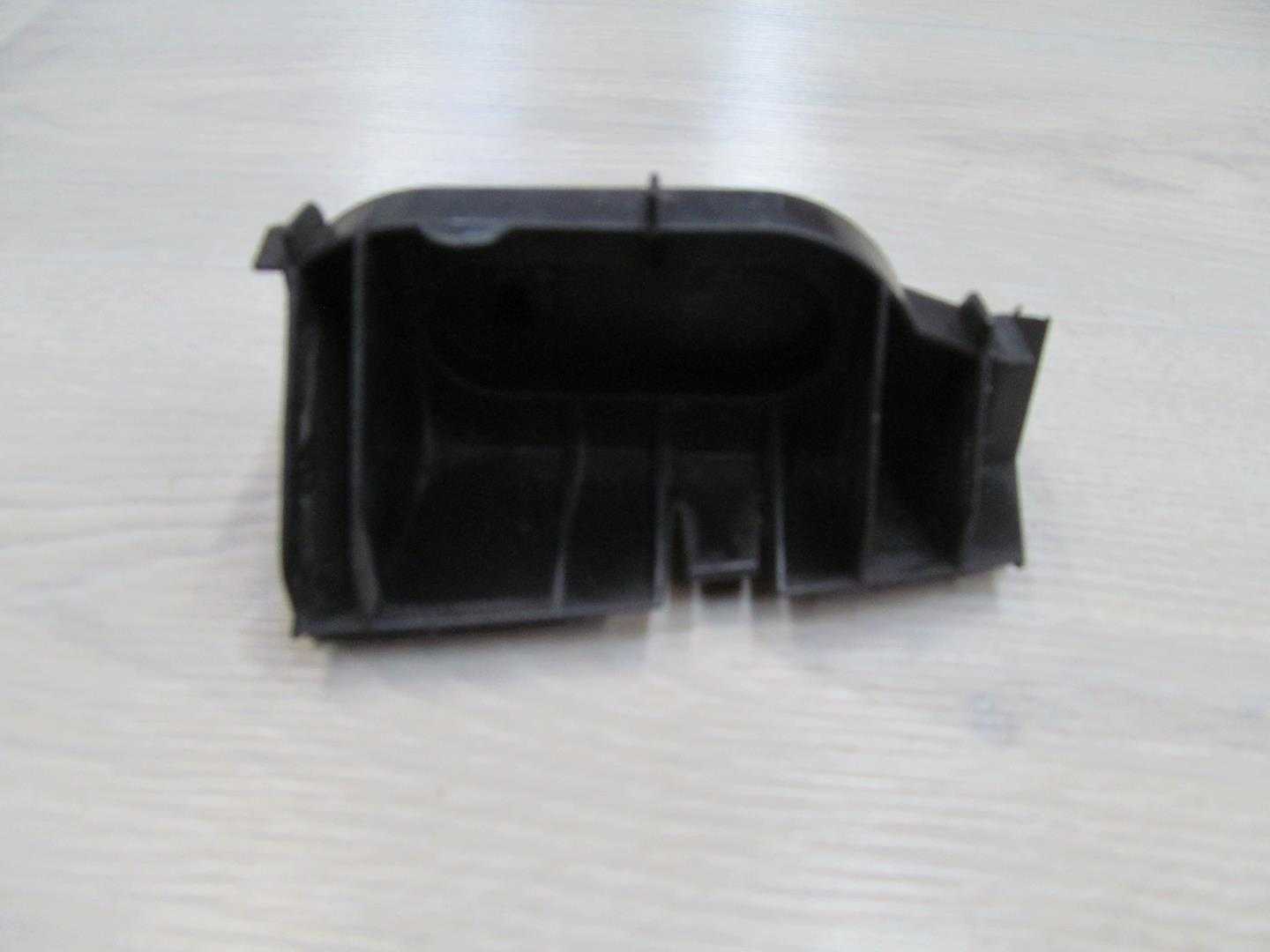 TOYOTA COROLLA E12 02-07 SLIZG ZDERZAKA LEWY TYL 52563-02010