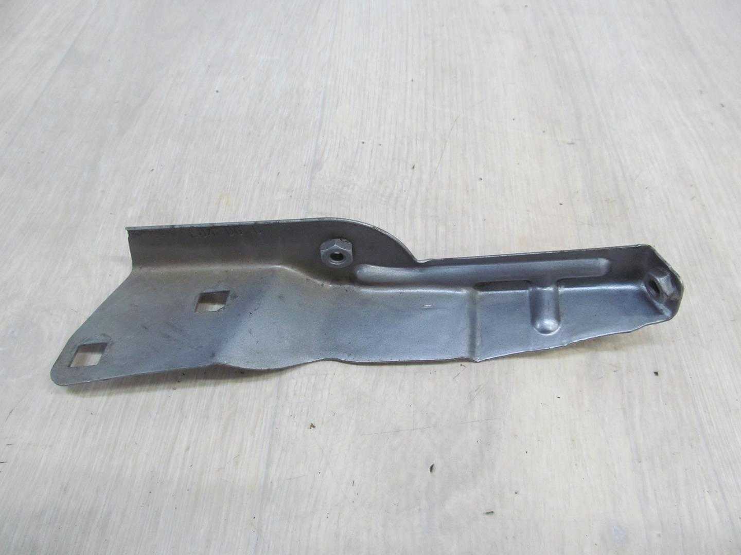 PEUGEOT 607 99-10 WSPORNIK BLOTNIKA PRAWY PRZOD