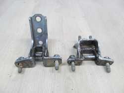 MITSUBISHI GRANDIS 03-11 ZAWIAS DRZWI LEWY TYL