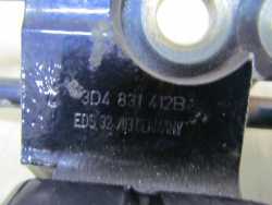 VW PHAETON 02-16 ZAWIAS DRZWI PRAWY PRZOD 3D4831412B