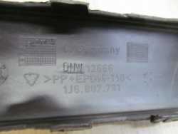 VW GOLF IV 97-03 HB LISTWA ZDERZKA TYL LEWY 1J6807791