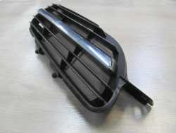 NISSAN ALMERA TINO 00-06 GRILL ATRAPA PRAWA