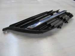 NISSAN ALMERA TINO 00-06 GRILL ATRAPA PRAWA