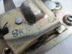 KIA CARNIVAL 99-05 ZAMEK DRZWI BOCZNYCH PRAWY