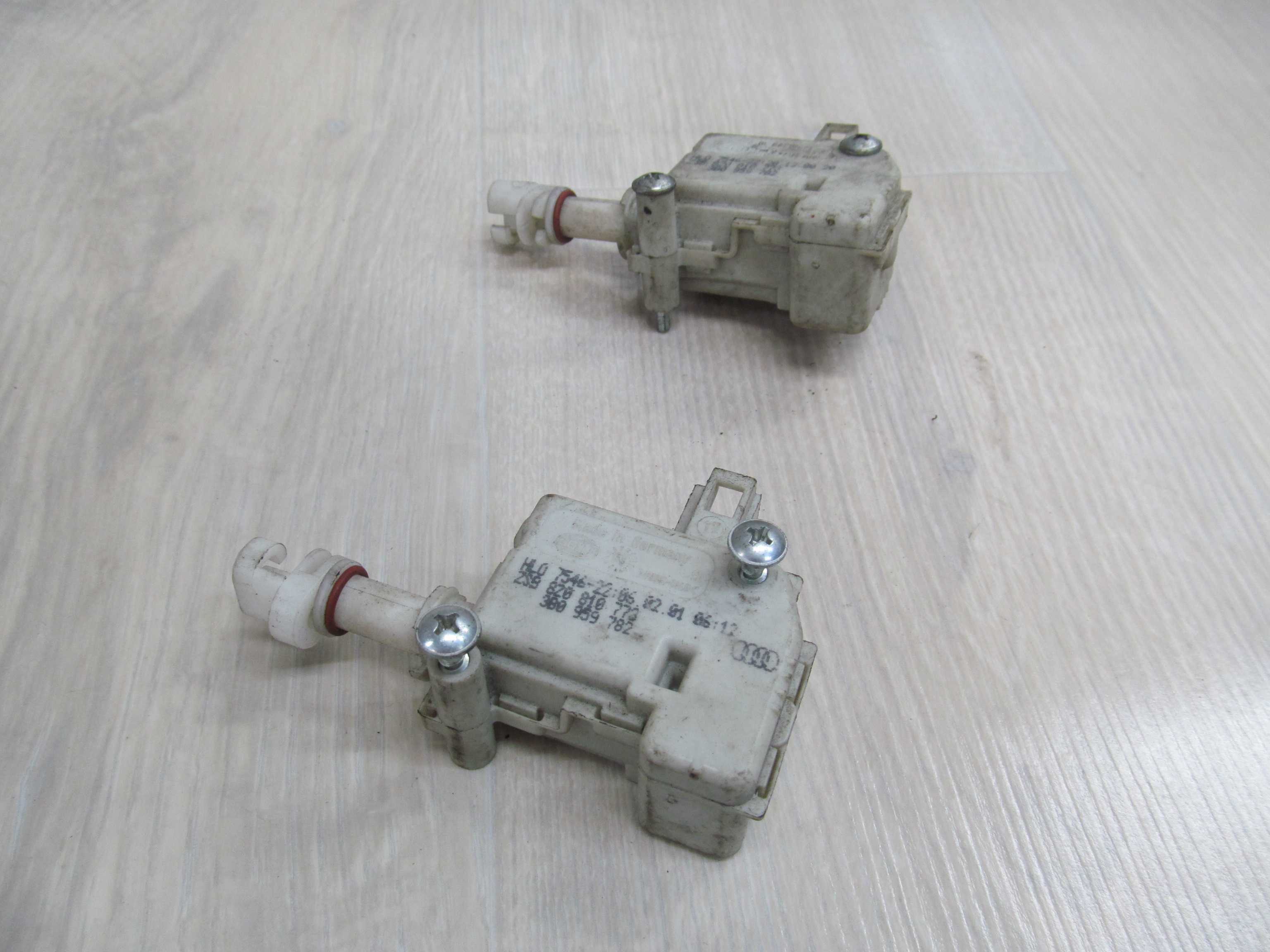 VW AUDI SKODA SILOWNIK KLAPKI PALIWA 3B0959782