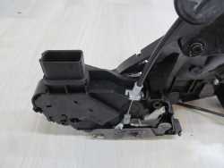 FORD FOCUS II 04-11 KLAMKA DRZWI ZAMEK CENTRALNEGO