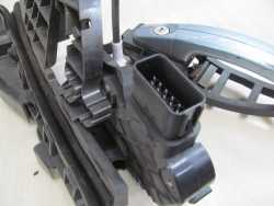 FORD FOCUS II 04-11 KLAMKA DRZWI ZAMEK CENTRALNEGO