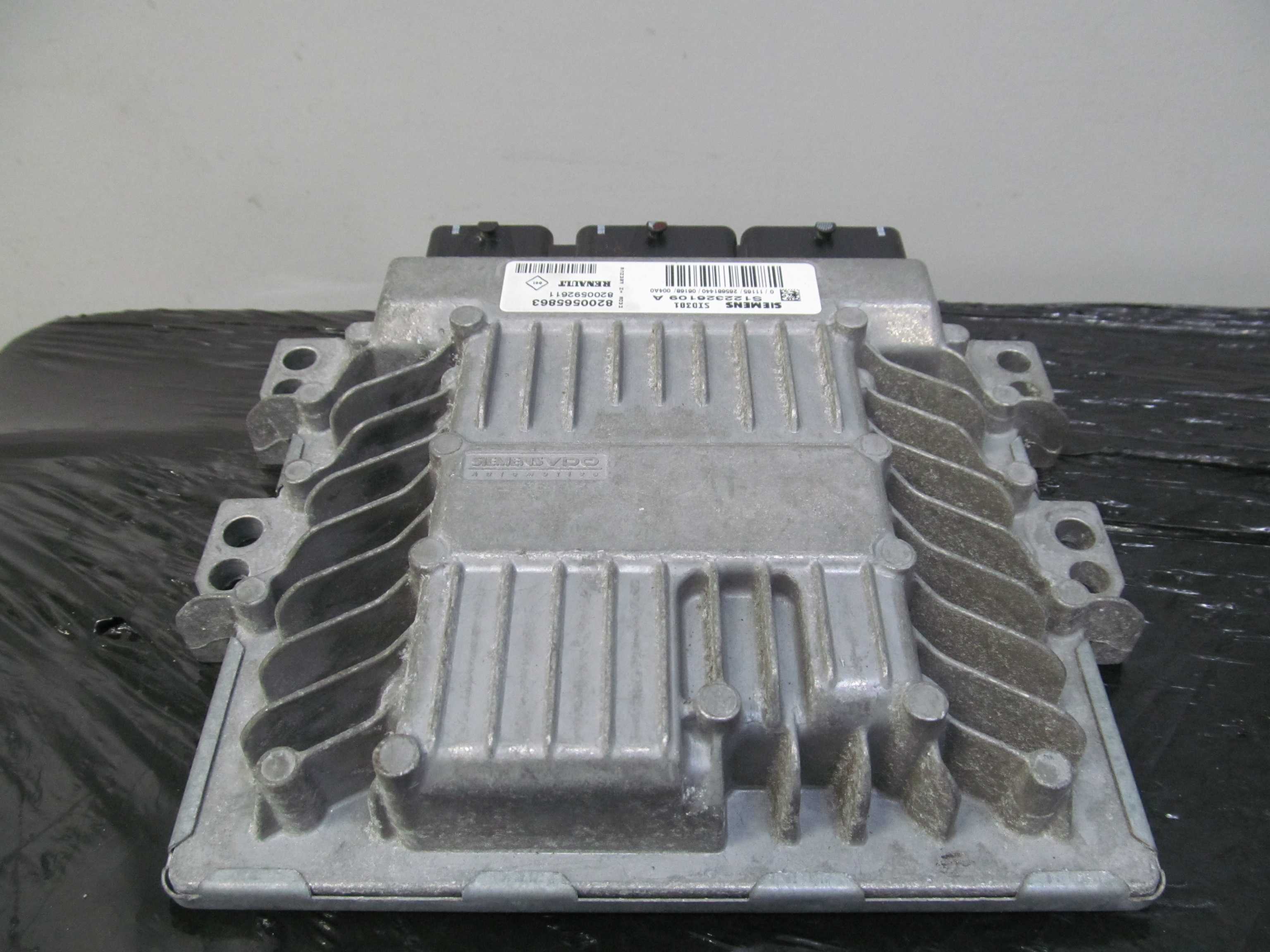 RENAULT 1.5 DCI KOMPUTER STEROWNIK 8200565863 S122326109A