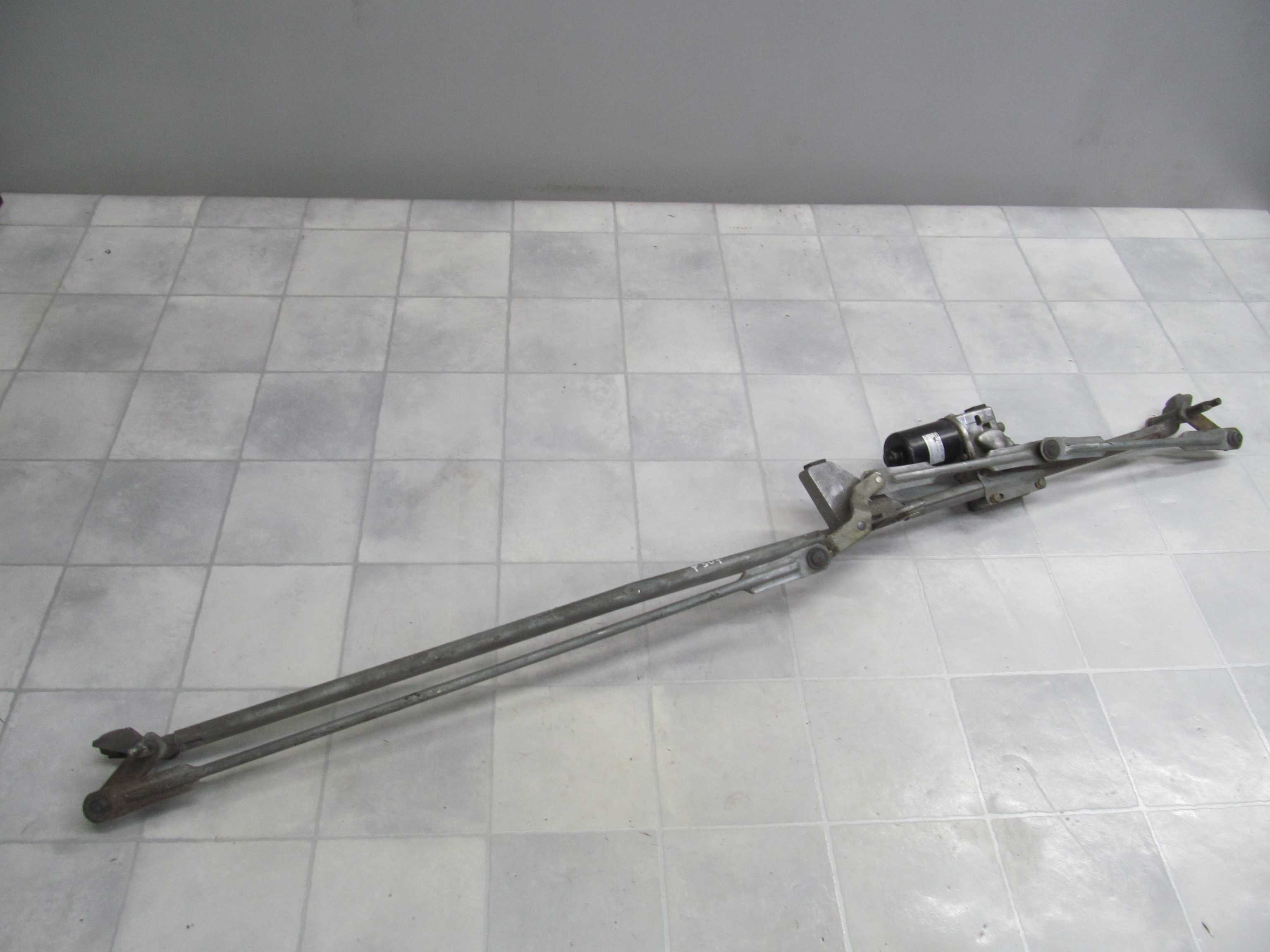 PEUGEOT 307 01- MECHANIZM WYCIERACZEK PRZOD UK